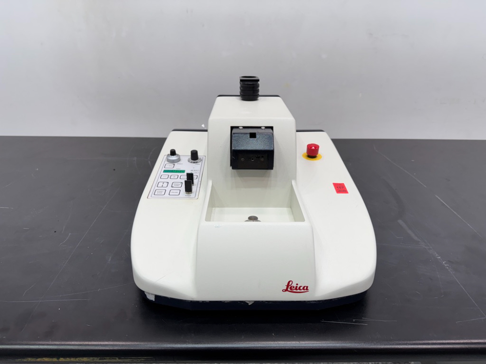 Image of Leica VT1000S Microtome